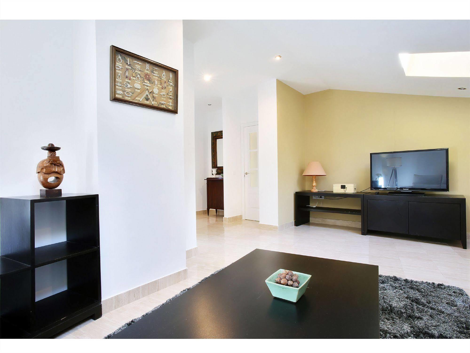 Apartamentos Unisierra Málaga Esterno foto
