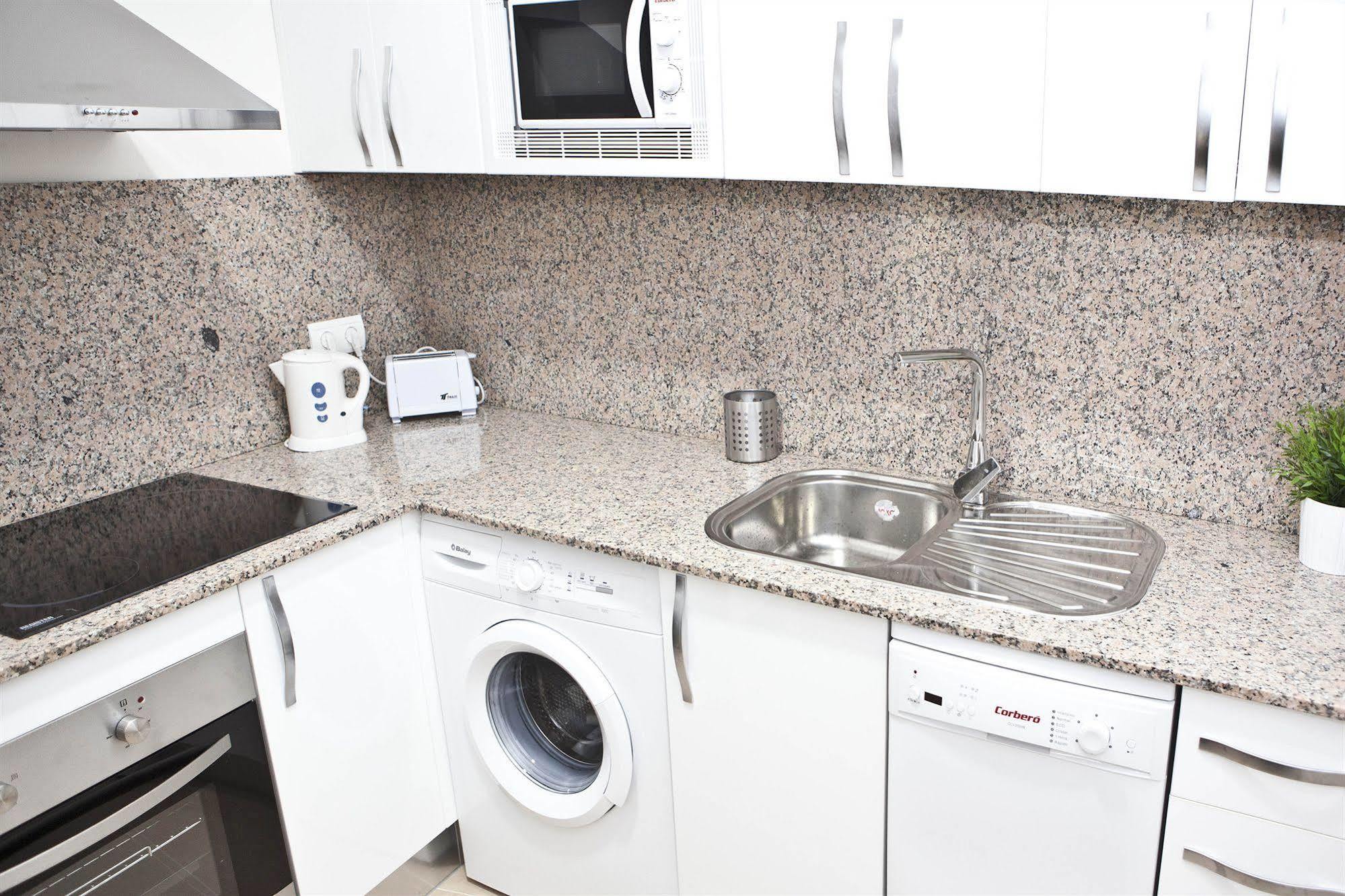 Apartamentos Unisierra Málaga Esterno foto